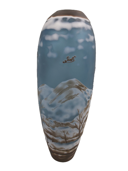 Vase type Gallé hiver.