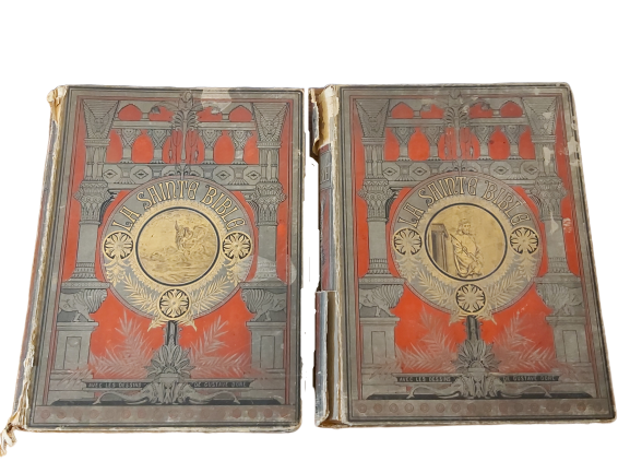 La sainte Bible de 1866 en deux tomes. dessins de G. Doré.
